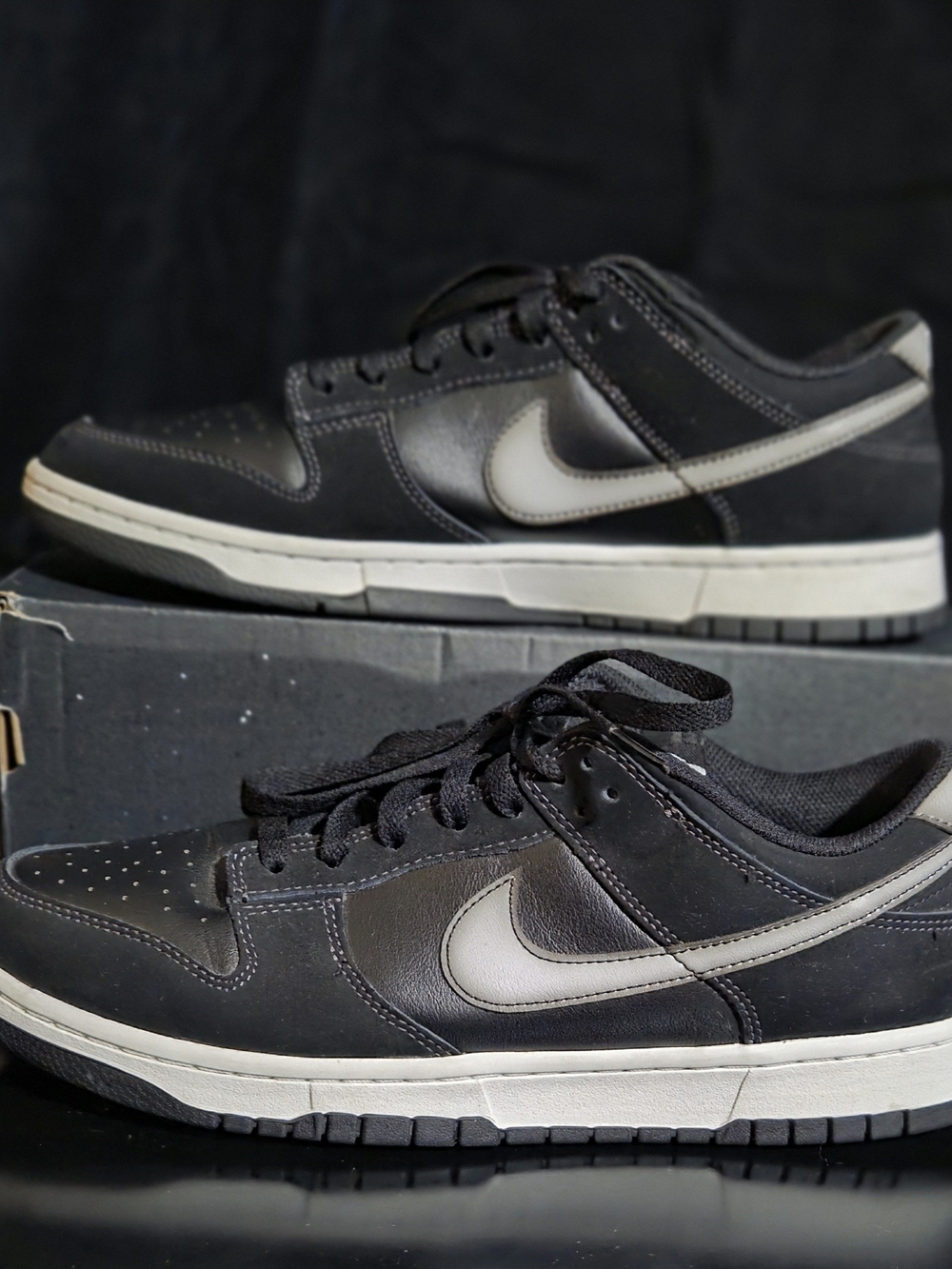 Nike Men’s Dunk Black and White Low-Top Sneakers Airbruah Swoosh